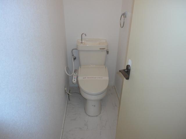 トイレ　シャワー付トイレ（イメージ）