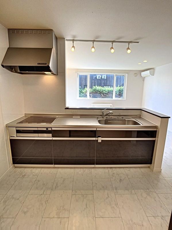 キッチン　キッチン