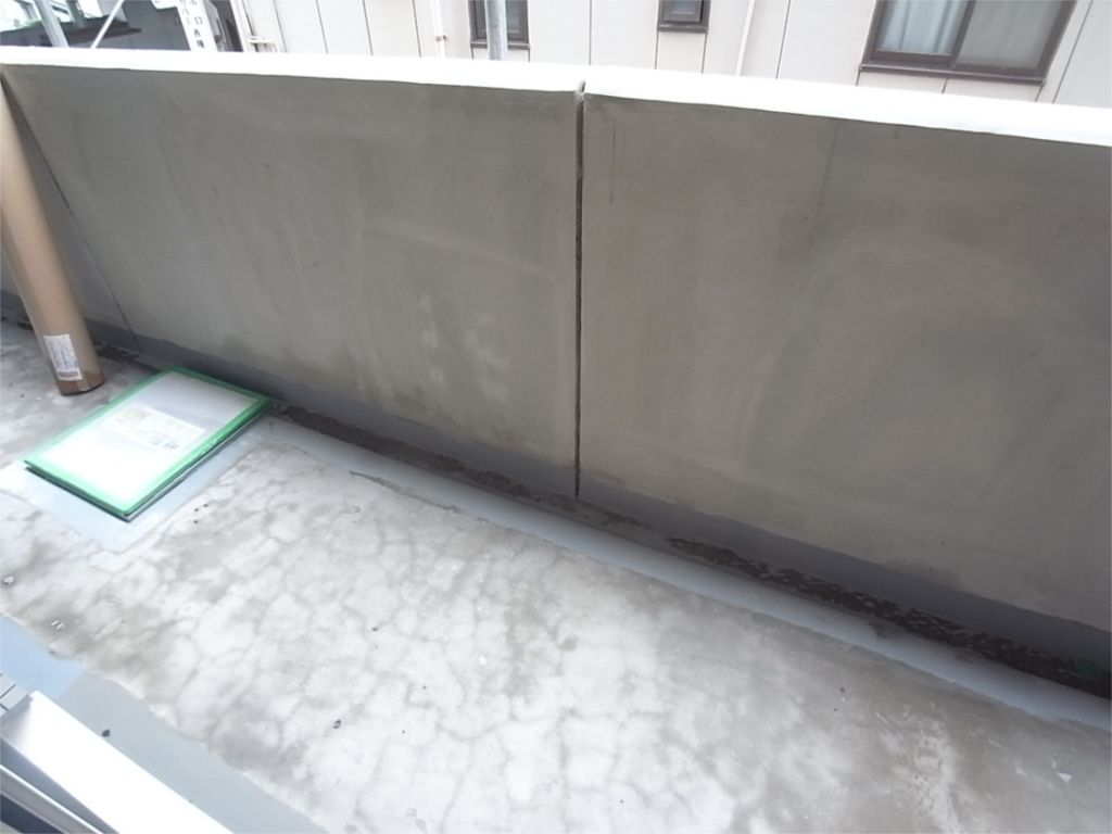 バルコニー　バルコニーも奥行きあっていいですね