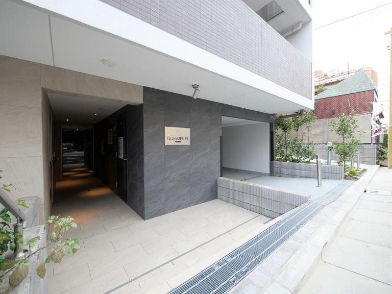 エントランス　エントランス