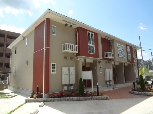 建物外観　ポポラーレ