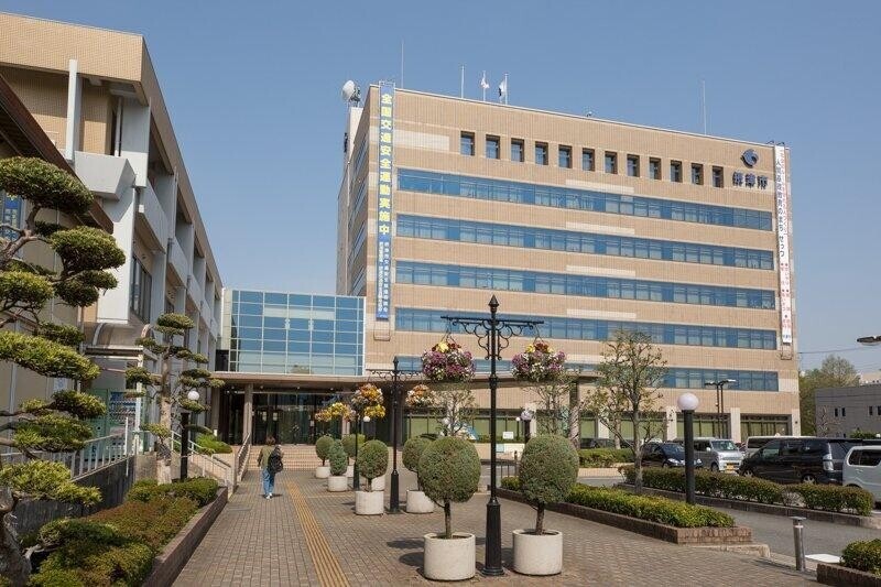 役所　摂津市役所（役所）まで1980m