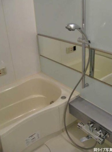 バス・シャワールーム　※同間取り参考写真※
