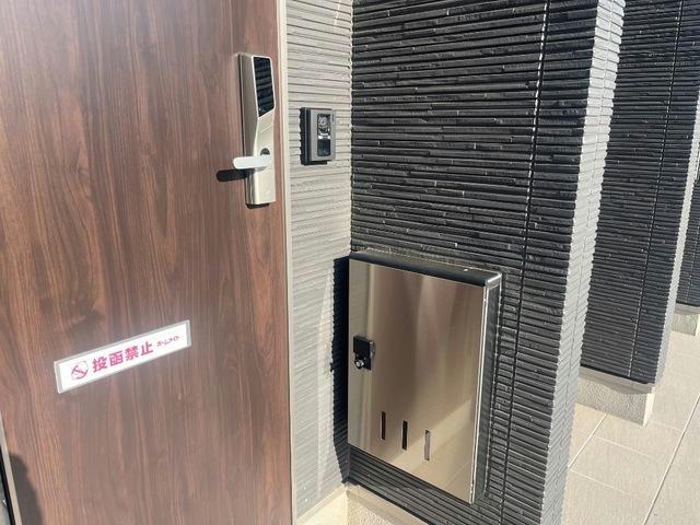 玄関　電子キー　宅配ボックス