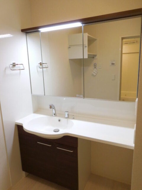 洗面設備　洗髪洗面化粧台