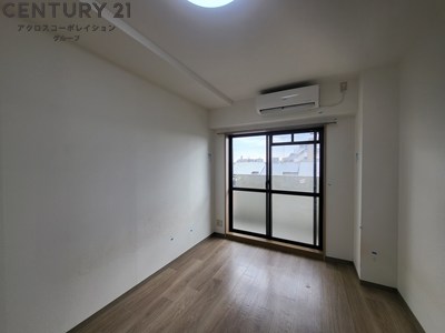 居室・リビング　南向き７帖の洋室です♪