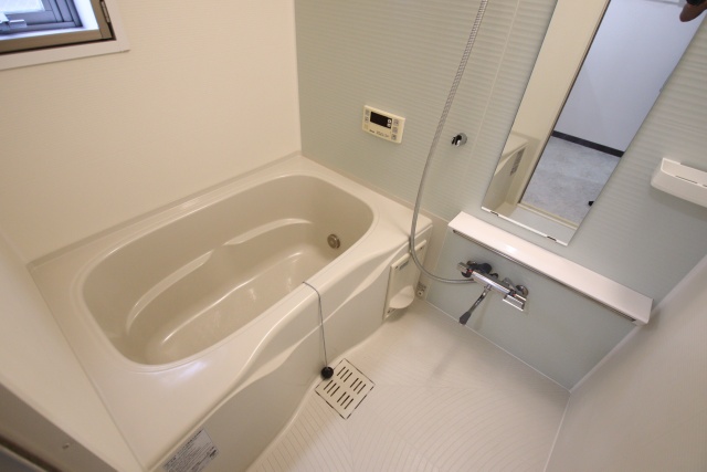 バス・シャワールーム　※別室の参考写真の為、現況優先です。