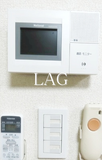 セキュリティ　モニター付きインターホンになります。