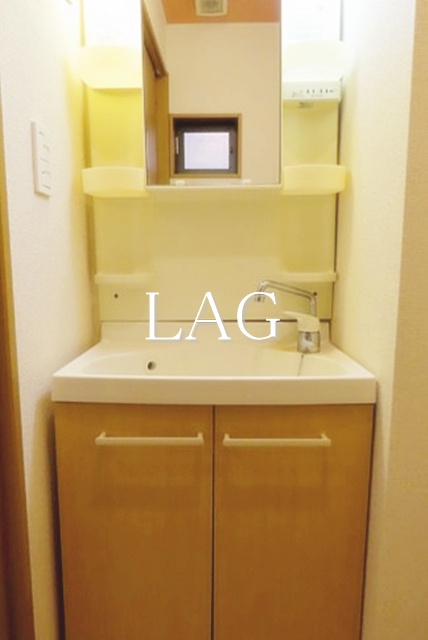 洗面設備　洗面台です。