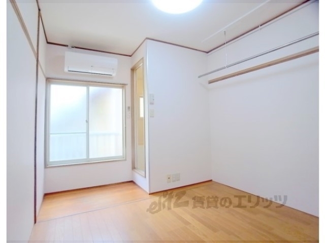 居室・リビング　静かで落ち着く空間です。