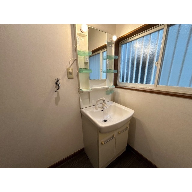 洗面設備　広い洗面スペース