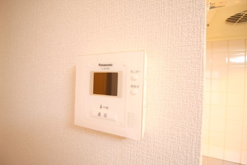 セキュリティ　来客の顔が見えて安心！TVモニターホン付きです♪