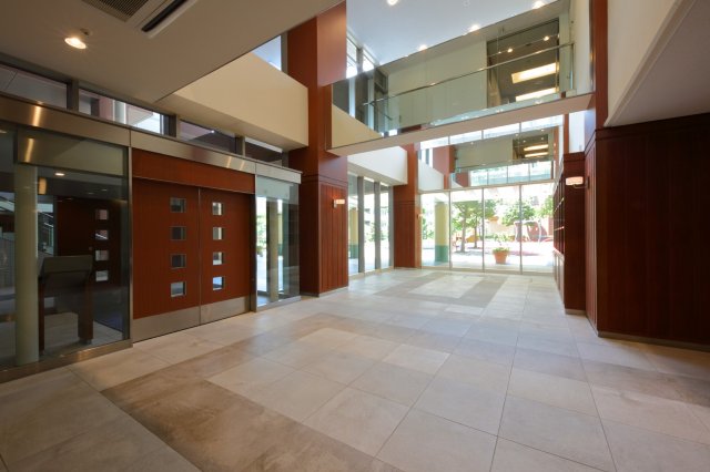 エントランス　エントランス