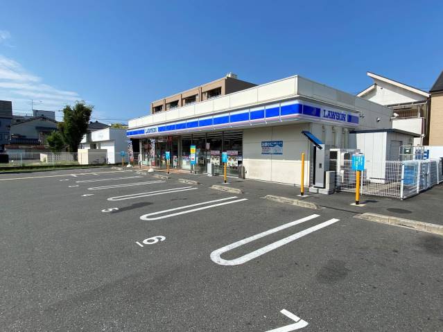 コンビニ　ローソン（コンビニ）まで298m