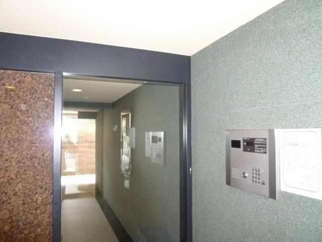 エントランス　★オートロック完備★