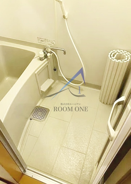 バス・シャワールーム　お風呂です。