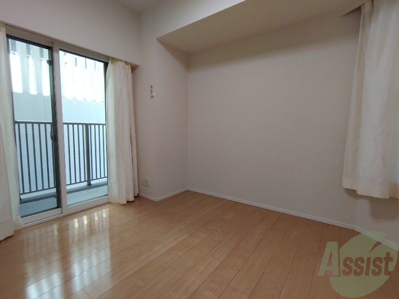 その他部屋・スペース　よく陽が差す、明るい室内で快適にお過ごしいただけます。