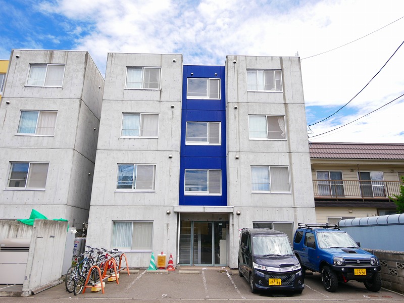 建物外観　南郷18丁目より徒歩３分♪