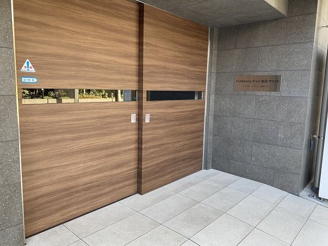 エントランス　☆重厚感のあるエントランス☆