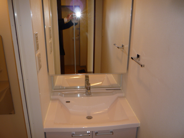 洗面設備　人気設備　Ｓ・ドレッサー付