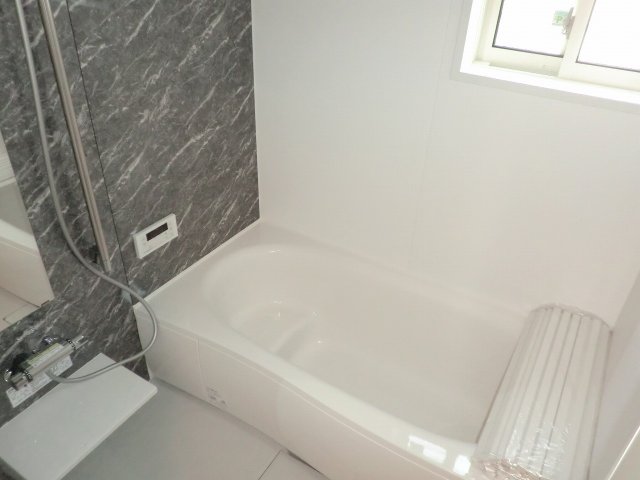 バス・シャワールーム　※同型タイプ