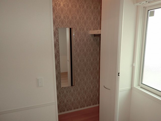 収納　※同型タイプ