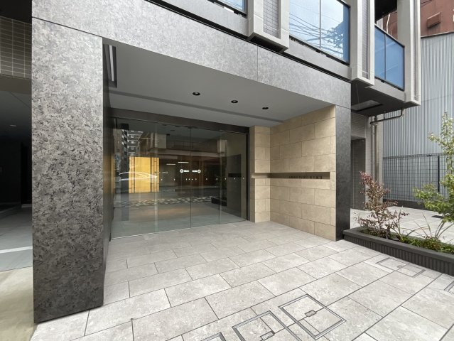 エントランス　ゆとりのあるエントランスです