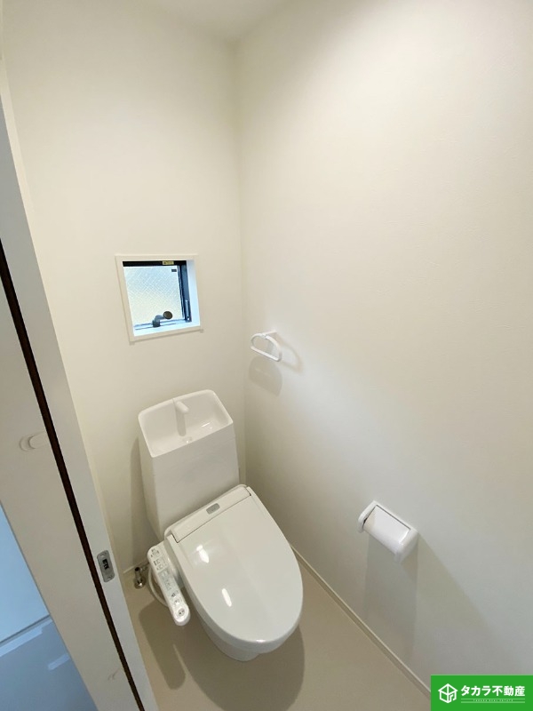 トイレ　写真は２０５号