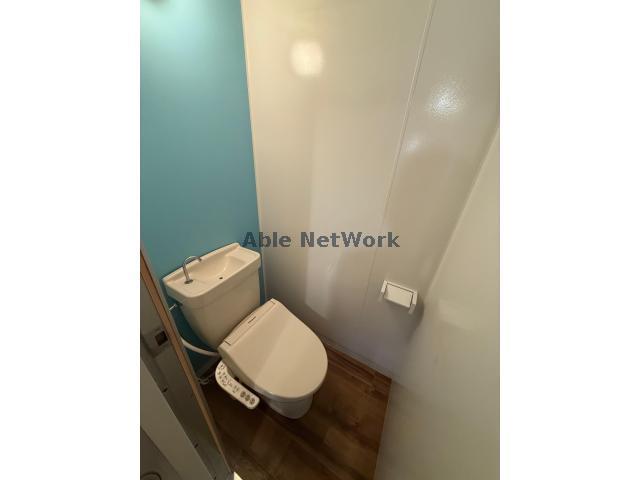 トイレ　温水洗浄便座