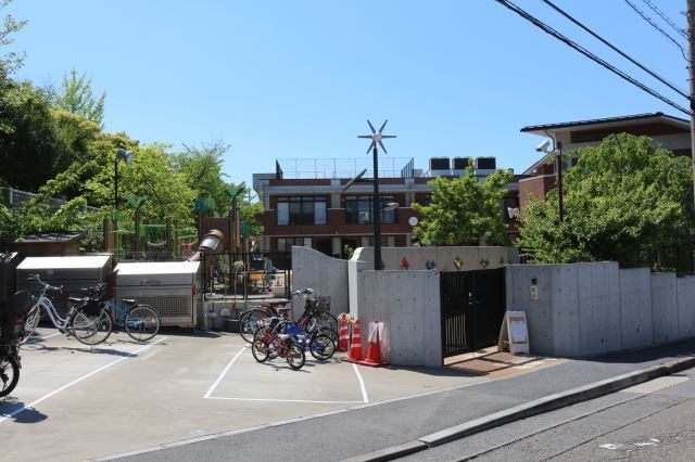 幼稚園・保育園　荏田南幼稚園（幼稚園・保育園）まで1004m
