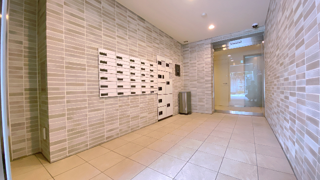 ロビー　地下１階ベランダ前