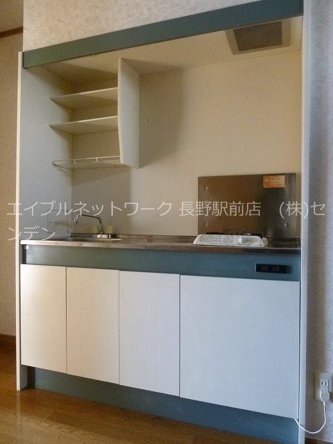 キッチン　※写真は102号室です(参考)