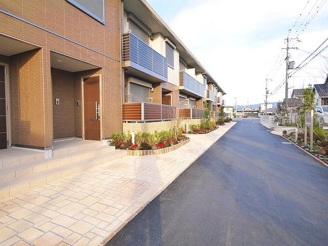 エントランス　清潔なエントランスです