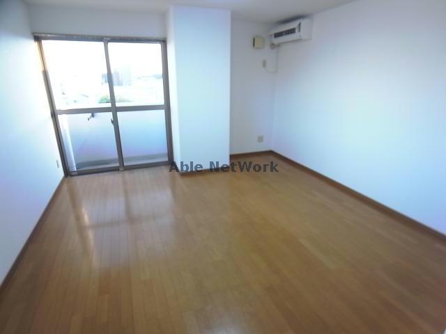 居室・リビング　居室