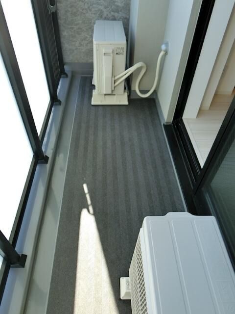 バルコニー　お洗濯にも便利なバルコニー付き