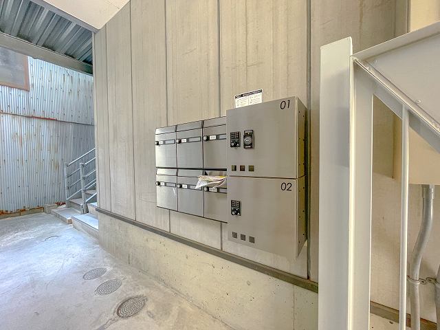 エントランス　建物の内部です