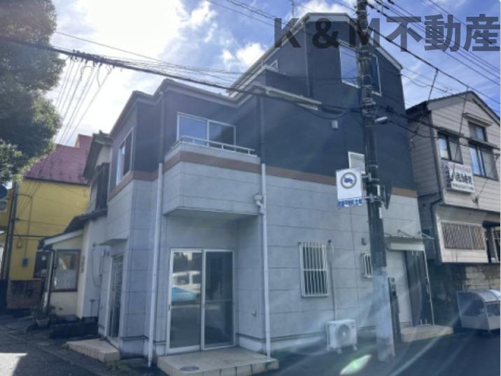 エントランス　ゆとりのあるエントランスです