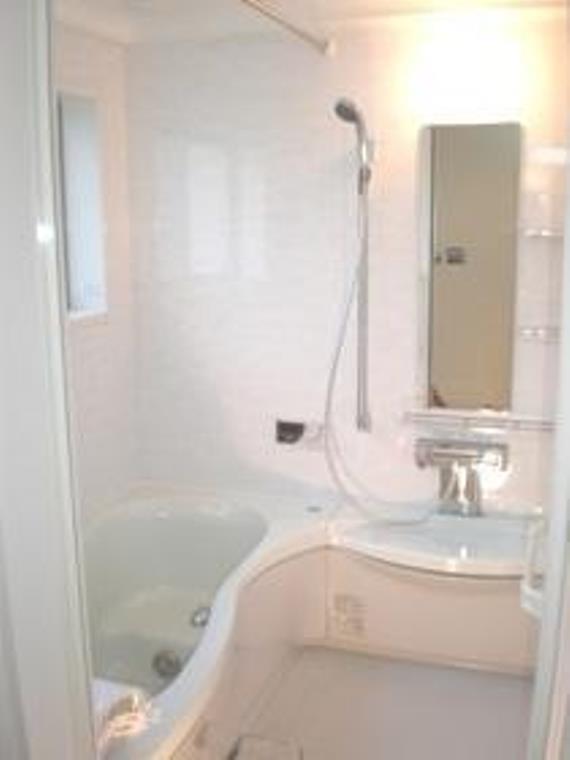 バス・シャワールーム　ゆったり過ごせるお風呂です