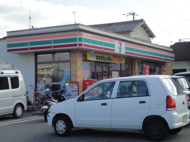 コンビニ　セブンイレブン和歌山津秦店様（コンビニ）まで346m