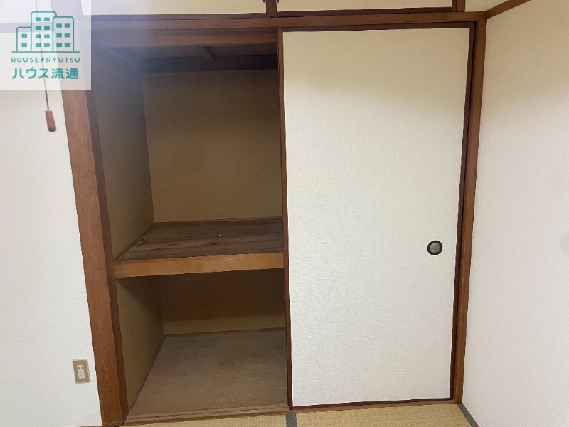収納　※別号室の写真です