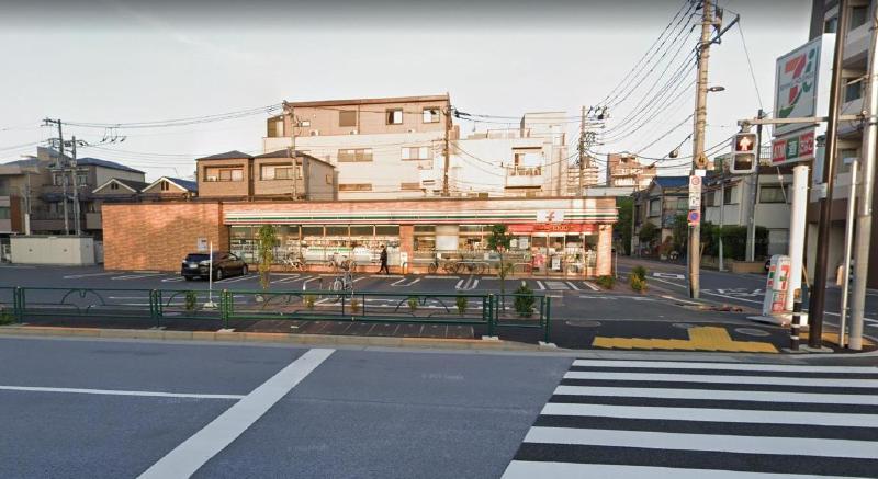 コンビニ　コンビニ（コンビニ）まで59m