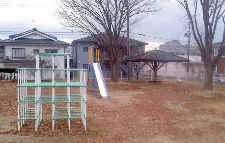 公園　梁川駅前児童公園（公園）まで850m