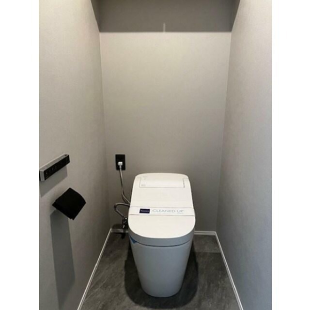 トイレ　※同仕様写真