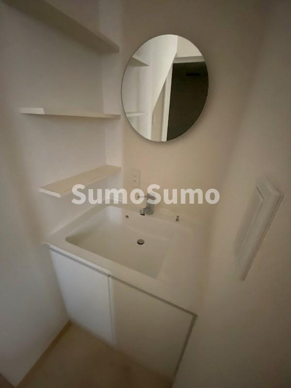 洗面設備　独立洗面台で身支度をすべて済ませてしまいましょう