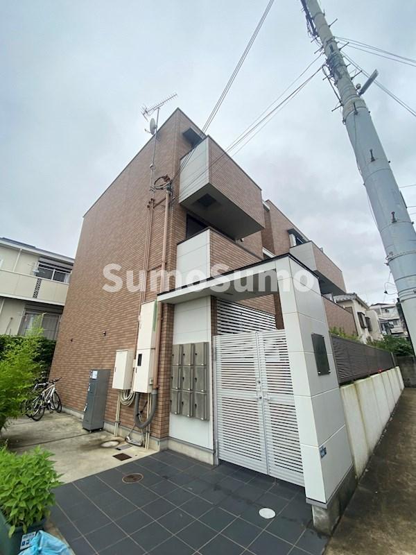 建物外観　落ち着いた雰囲気の外観です