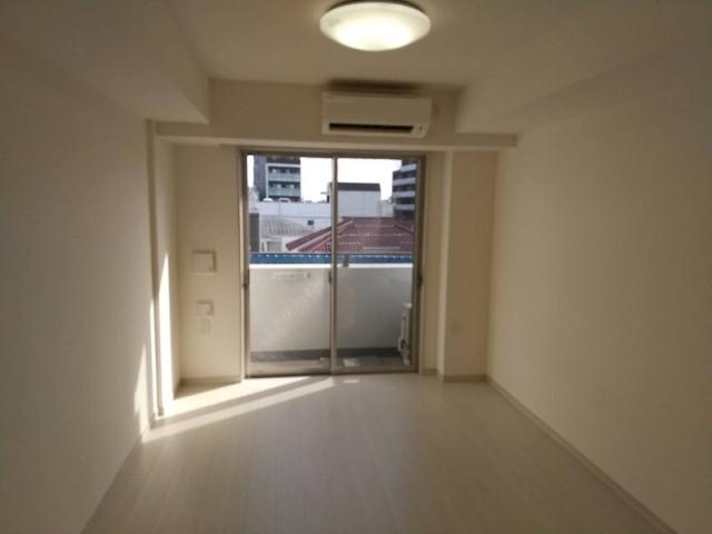 コンビニ　セブンイレブン（コンビニ）まで532m