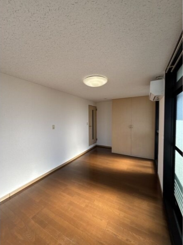 居室・リビング　図面と現状に相違がある場合には現状を優先