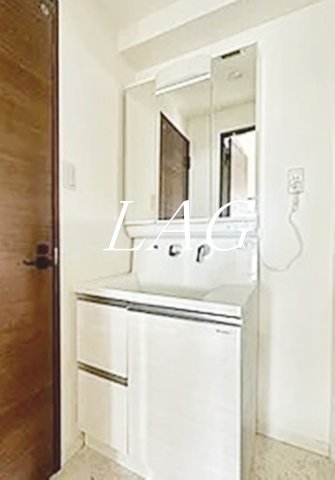 洗面設備　洗面台です。