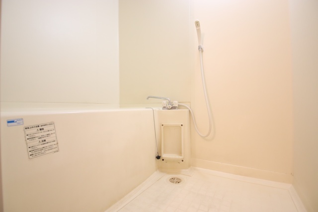 バス・シャワールーム　※別室の参考写真です