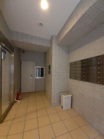 エントランス　毎日通るエントランスはこのようになっています